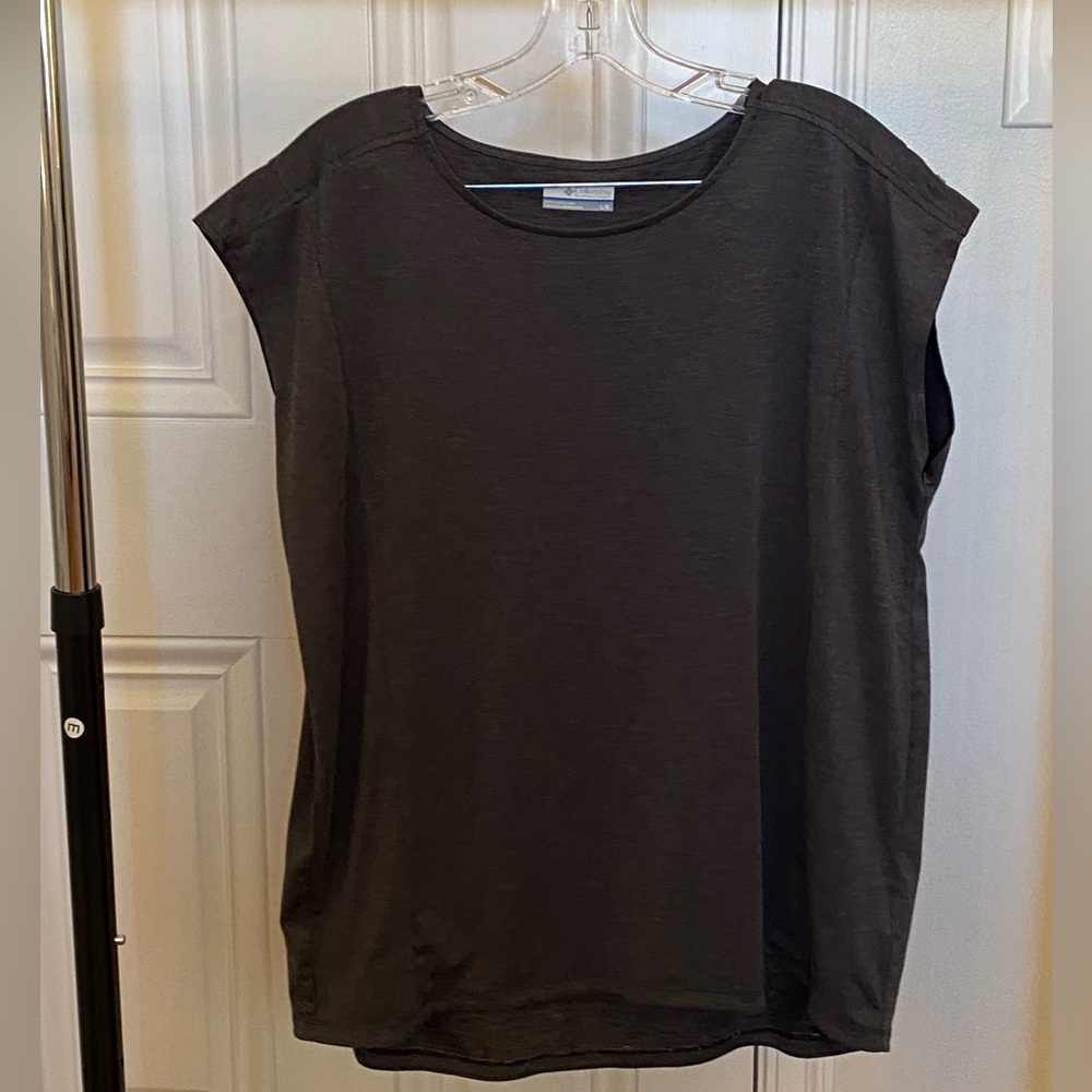 Women’s Columbia top